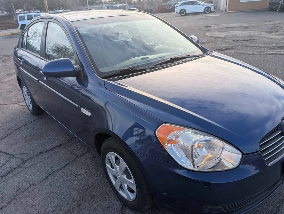 2007 Hyundai Accent - Image 3 of 10