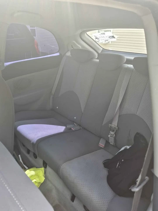 2007 Hyundai Accent - Image 8 of 8