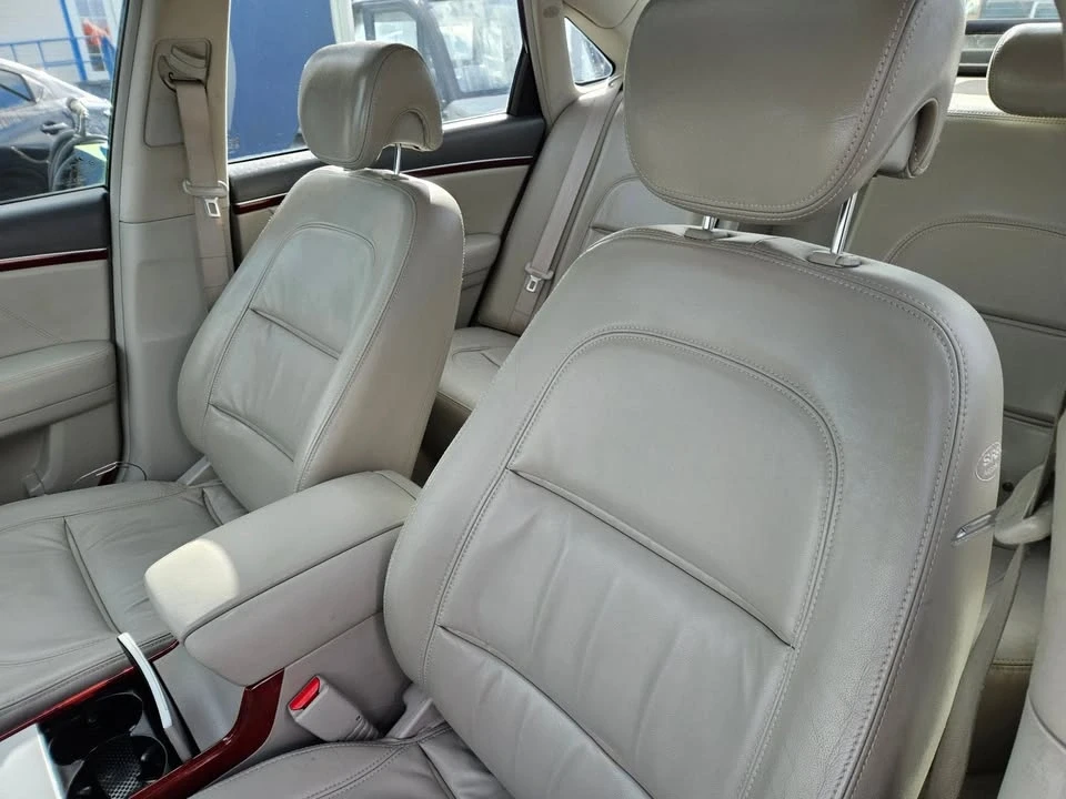 2007 Hyundai Azera - Image 5 of 14
