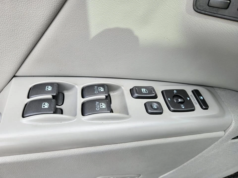 2007 Hyundai Azera - Image 8 of 14