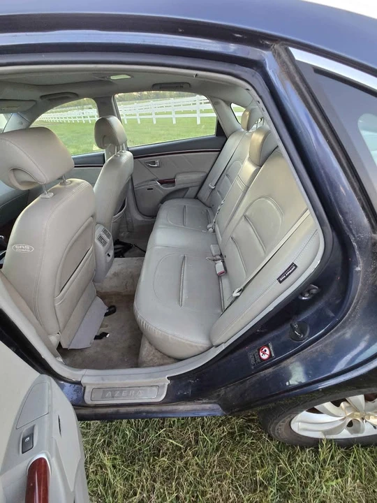 2007 Hyundai Azera - Image 9 of 13