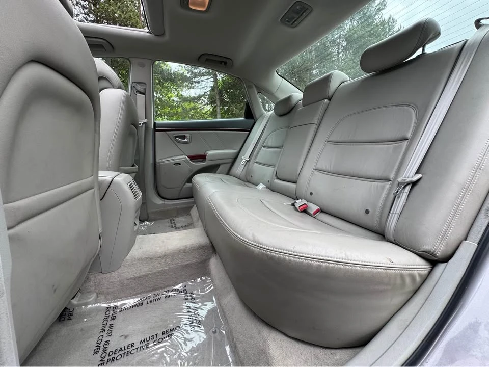 2007 Hyundai Azera - Image 12 of 17