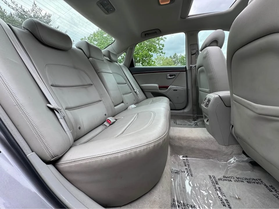2007 Hyundai Azera - Image 14 of 17
