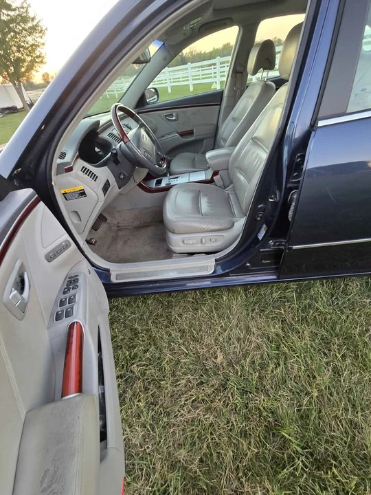 2007 Hyundai Azera - Image 11 of 13