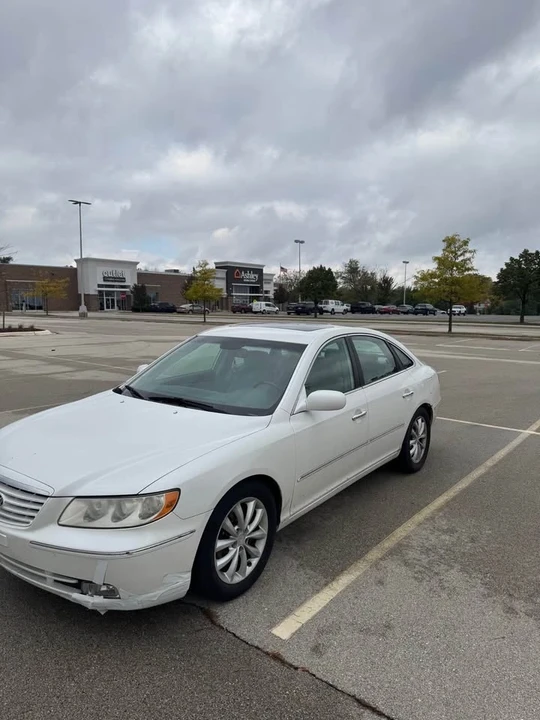 2007 Hyundai Azera - Image 2 of 13