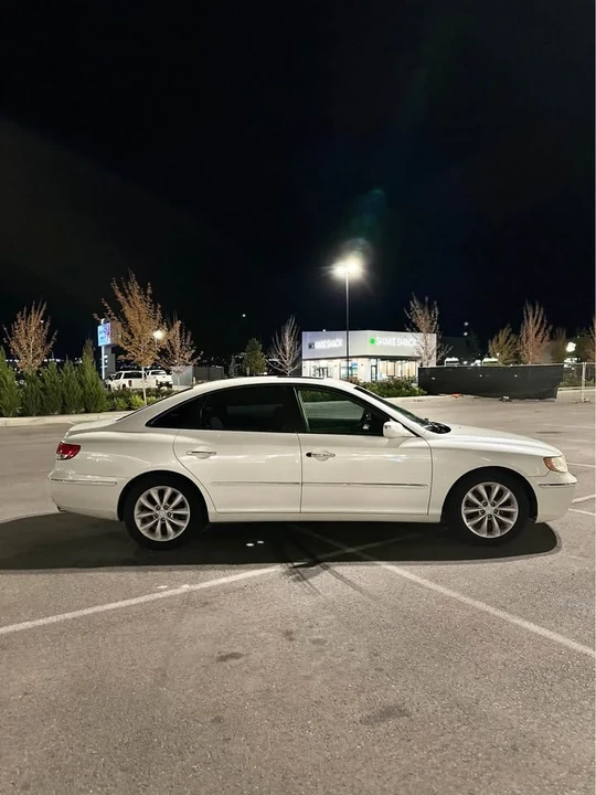 2007 Hyundai Azera - Image 5 of 15