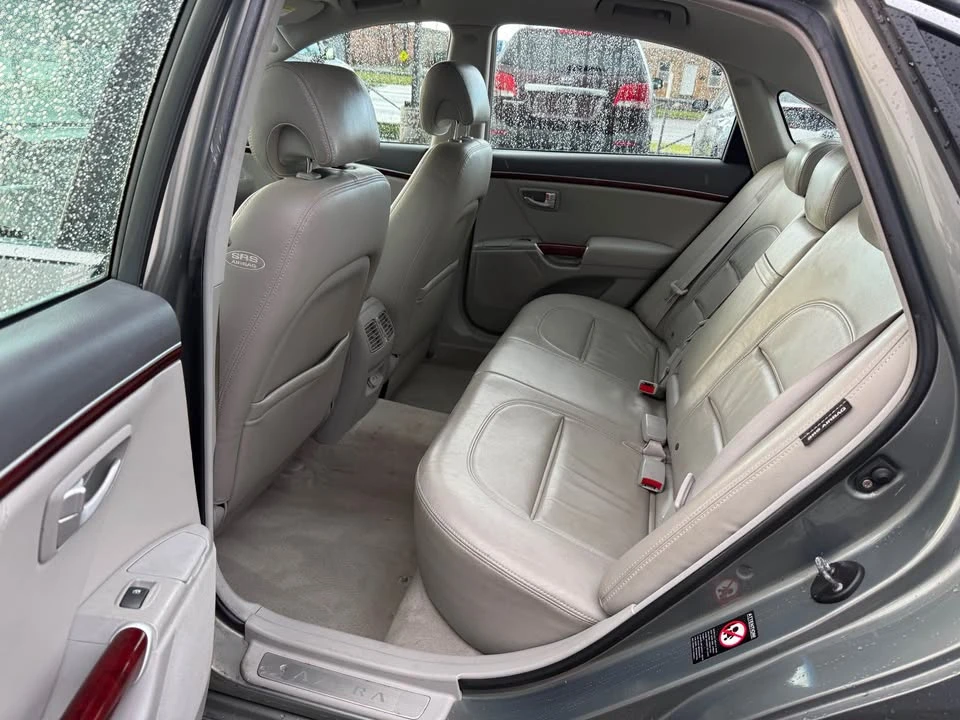 2007 Hyundai Azera - Image 8 of 17
