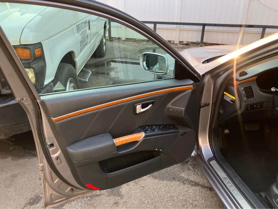 2007 Hyundai Azera - Image 9 of 13