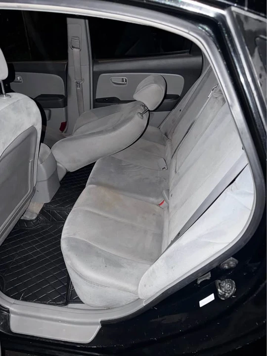 2007 Hyundai Elantra - Image 7 of 8