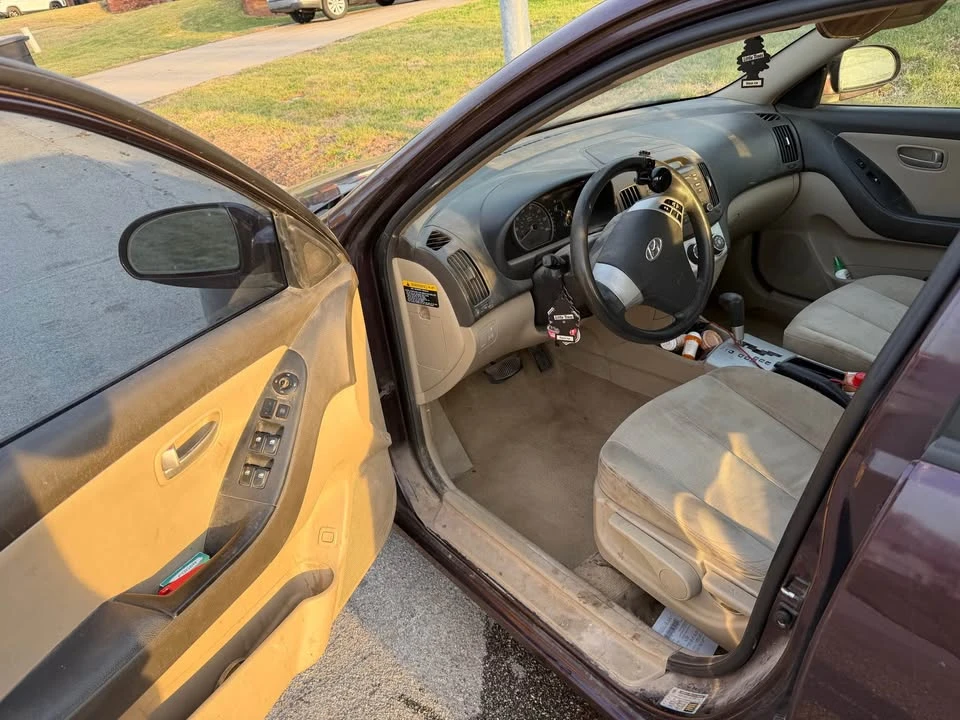 2007 Hyundai Elantra - Image 8 of 10