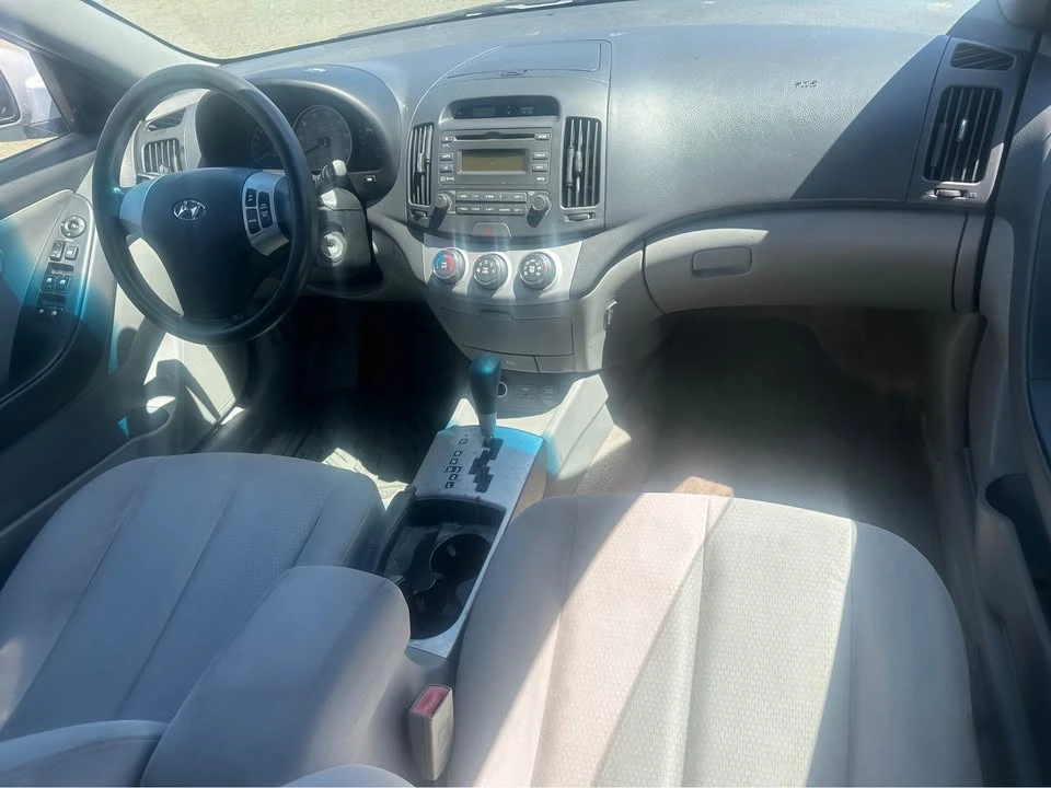2007 Hyundai Elantra - Image 10 of 18