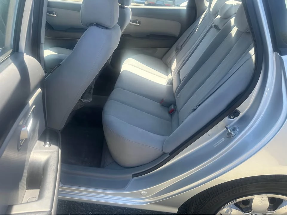 2007 Hyundai Elantra - Image 11 of 18