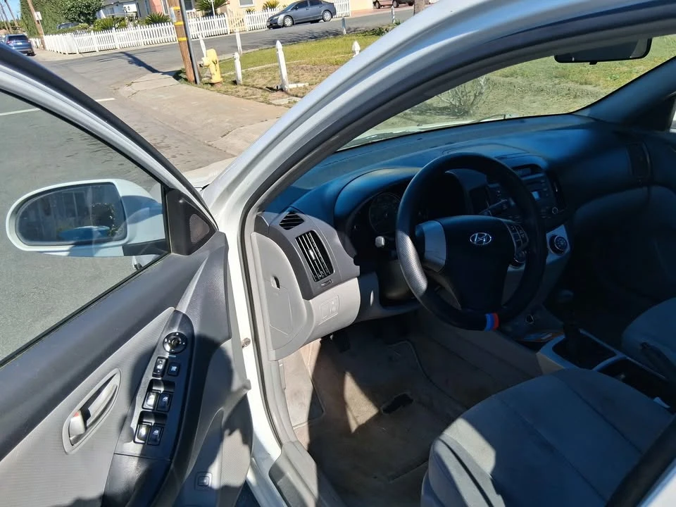 2007 Hyundai Genesis - Image 2 of 11