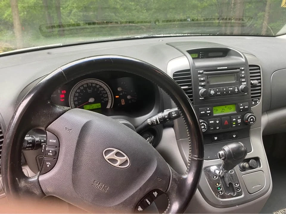 2007 Hyundai Ioniq 6 - Image 2 of 8