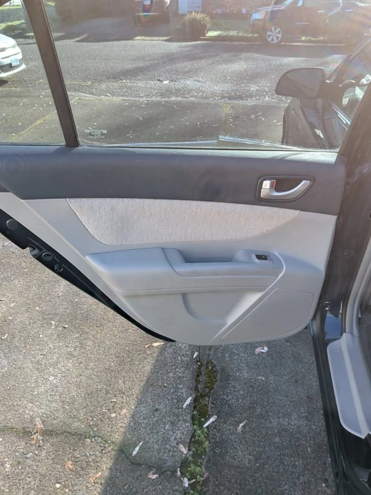 2007 Hyundai Sonata - Image 10 of 17