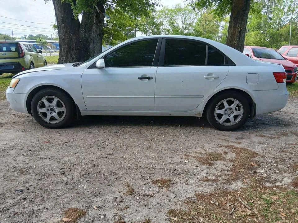 2007 Hyundai Sonata - Image 2 of 5
