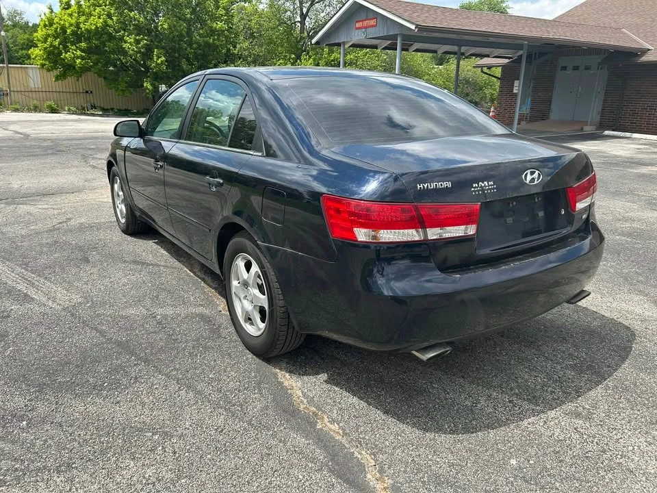 2007 Hyundai Sonata - Image 2 of 12