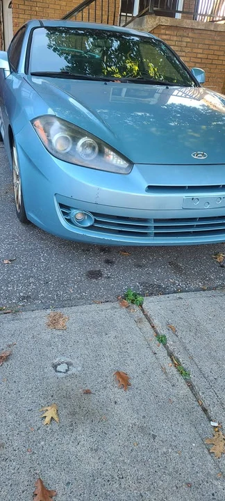 2007 Hyundai Tiburon - Image 2 of 7