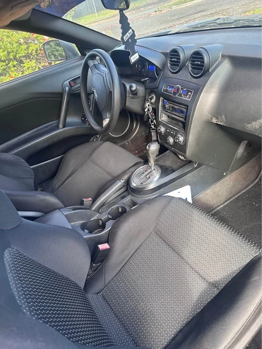 2007 Hyundai Tiburon - Image 8 of 11