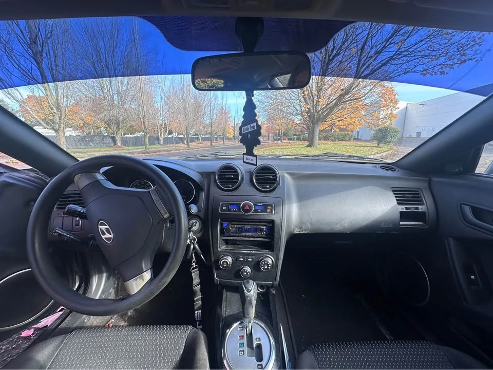 2007 Hyundai Tiburon - Image 7 of 11