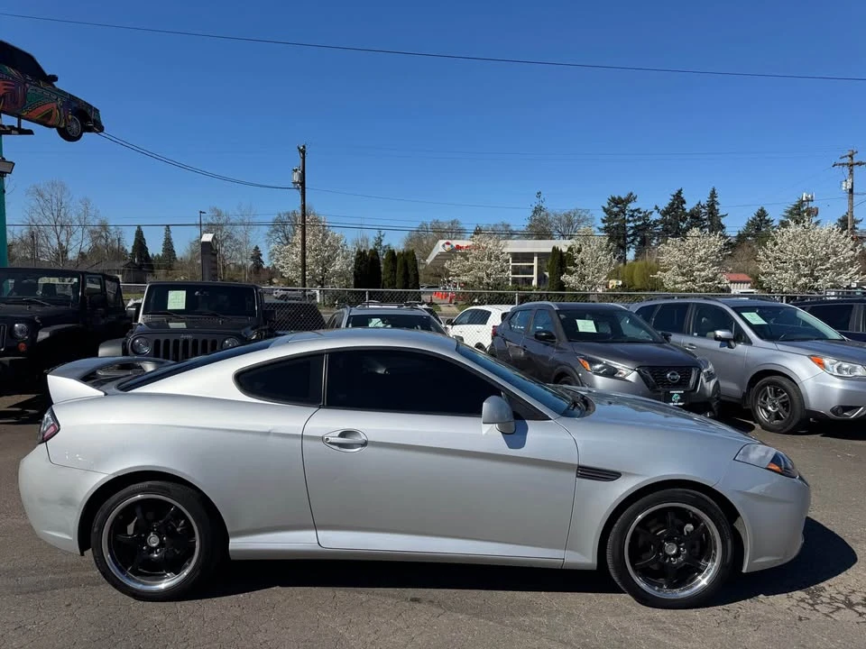 2007 Hyundai Tiburon - Image 2 of 11