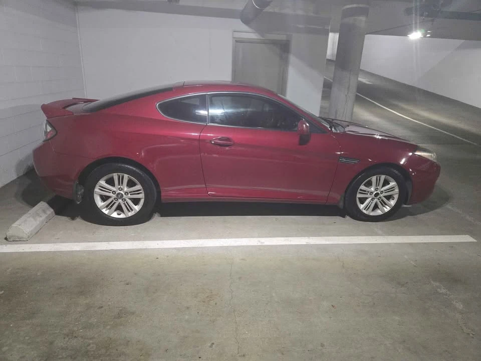 2007 Hyundai Tiburon - Image 4 of 14