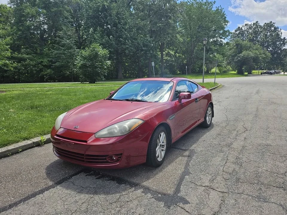 2007 Hyundai Tiburon - Image 4 of 10