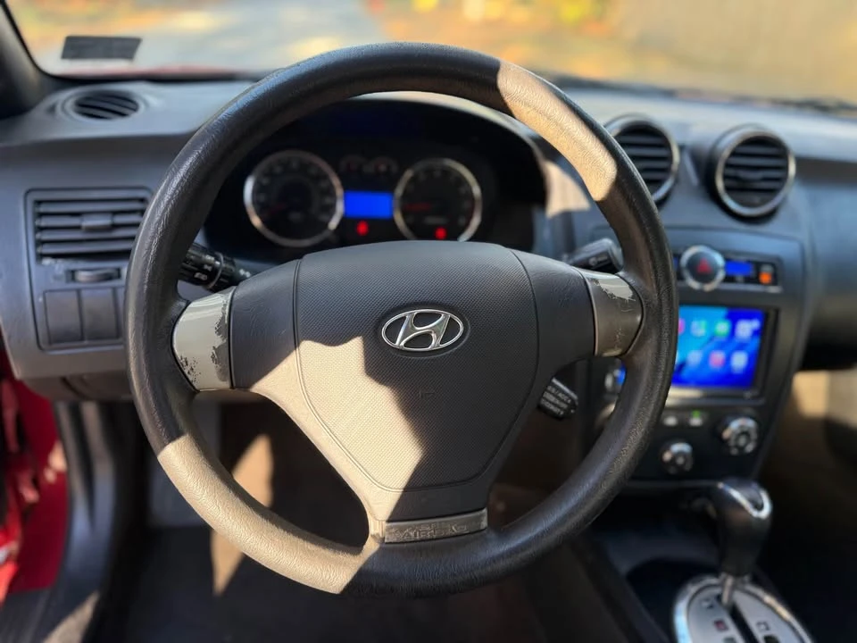2007 Hyundai Tiburon - Image 8 of 15