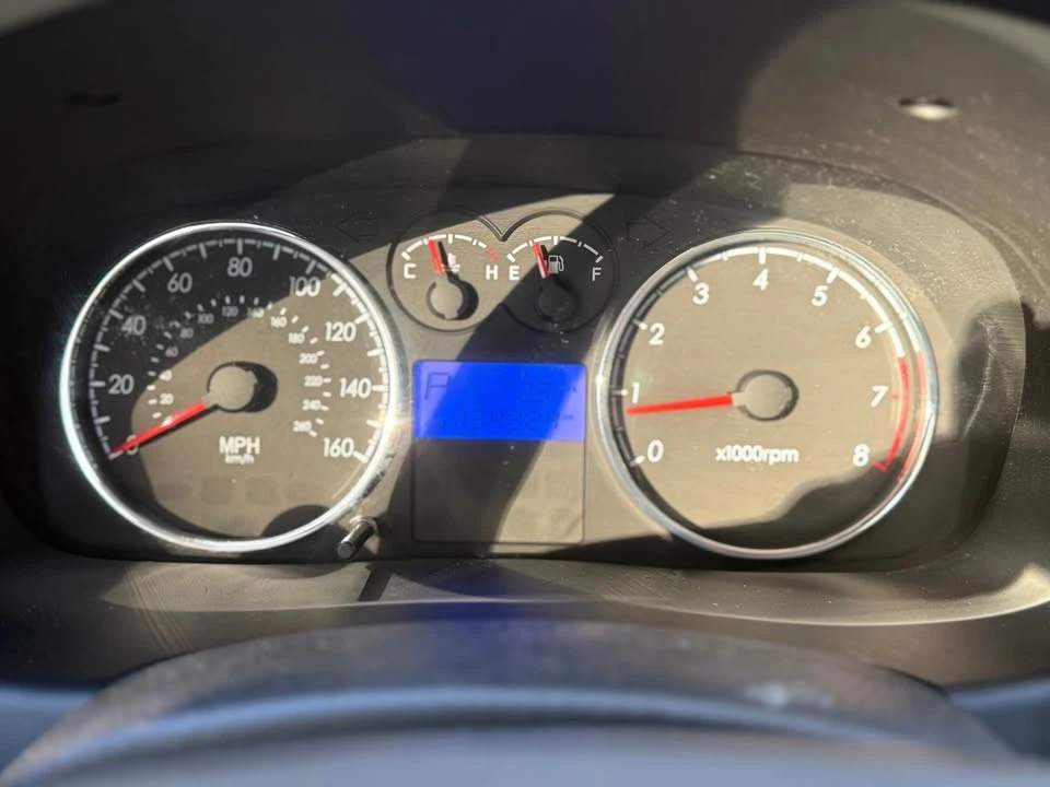 2007 Hyundai Tiburon - Image 14 of 15