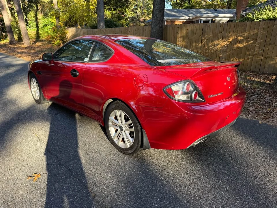 2007 Hyundai Tiburon - Image 3 of 15