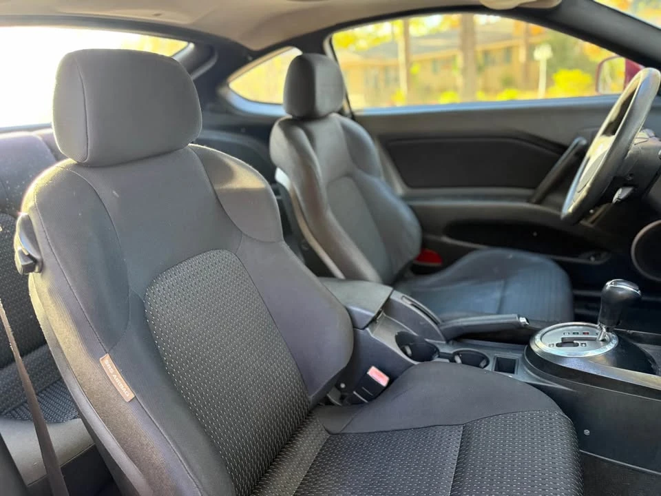 2007 Hyundai Tiburon - Image 12 of 15