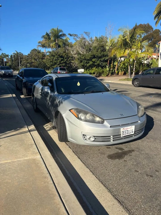 2007 Hyundai Tiburon - Image 2 of 11