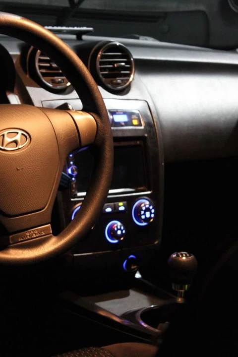 2007 Hyundai Tiburon - Image 8 of 8