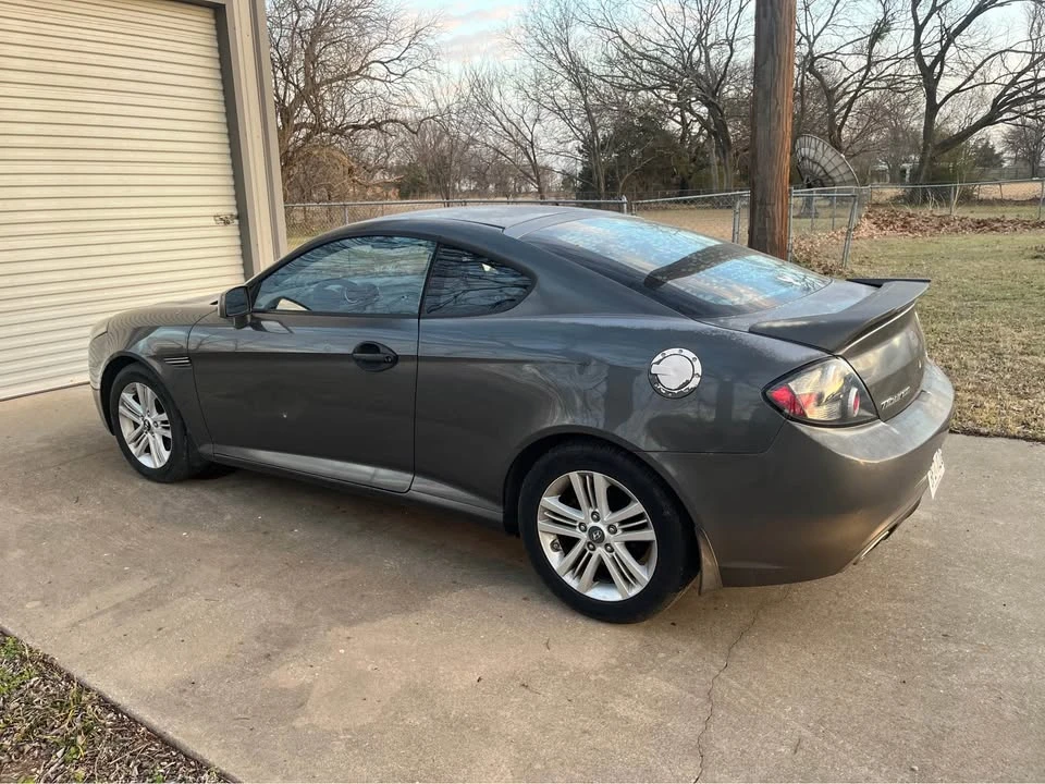 2007 Hyundai Tiburon - Image 3 of 11