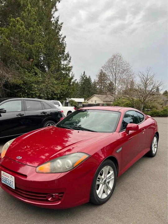 2007 Hyundai Tiburon - Image 2 of 3