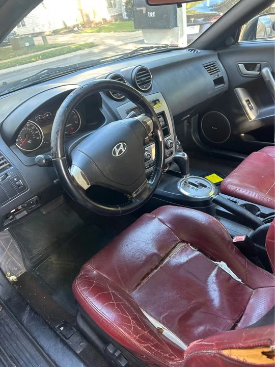 2007 Hyundai Tiburon - Image 4 of 5