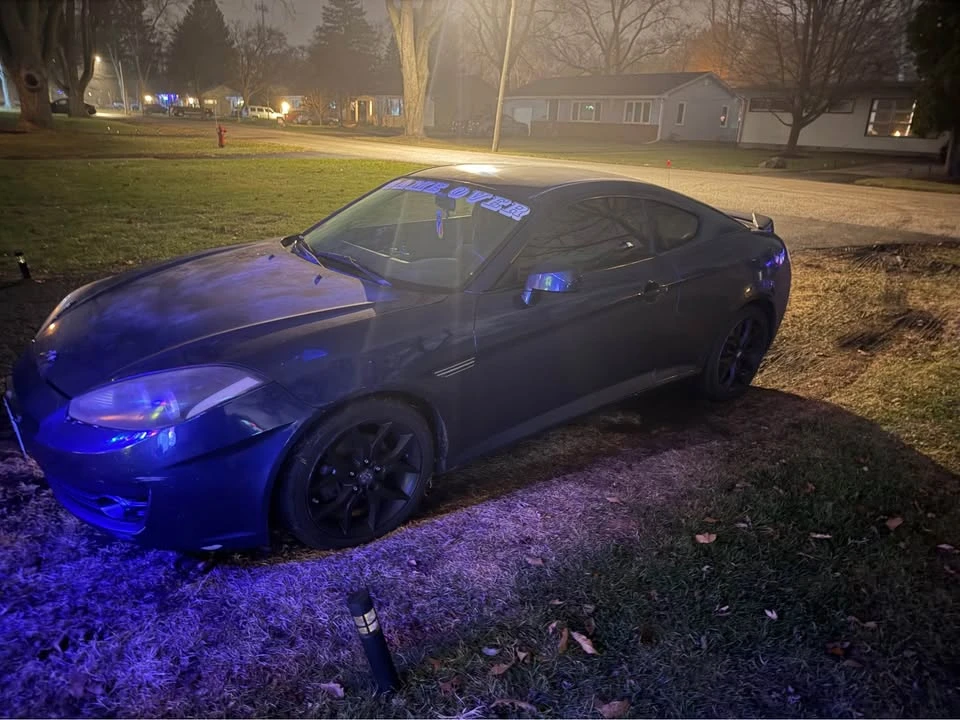 2007 Hyundai Tiburon - Image 2 of 9