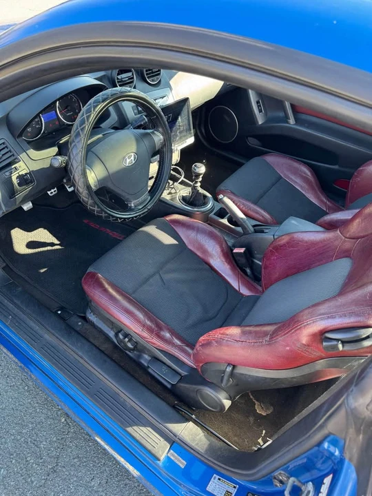 2007 Hyundai Tiburon - Image 9 of 12