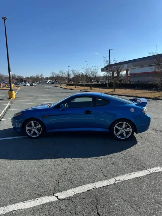2007 Hyundai Tiburon - Image 8 of 12