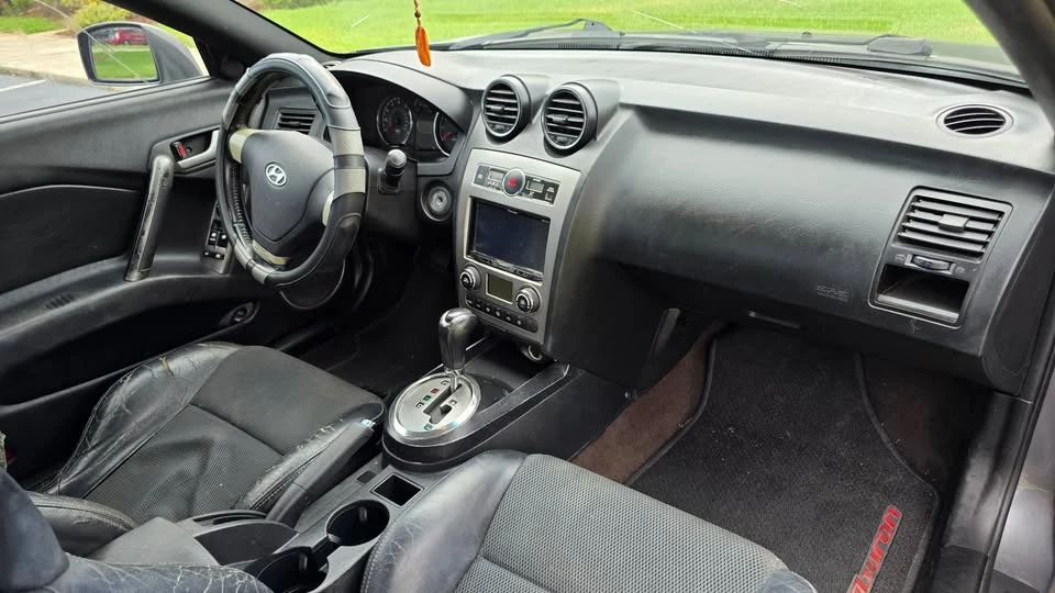 2007 Hyundai Tiburon - Image 13 of 19