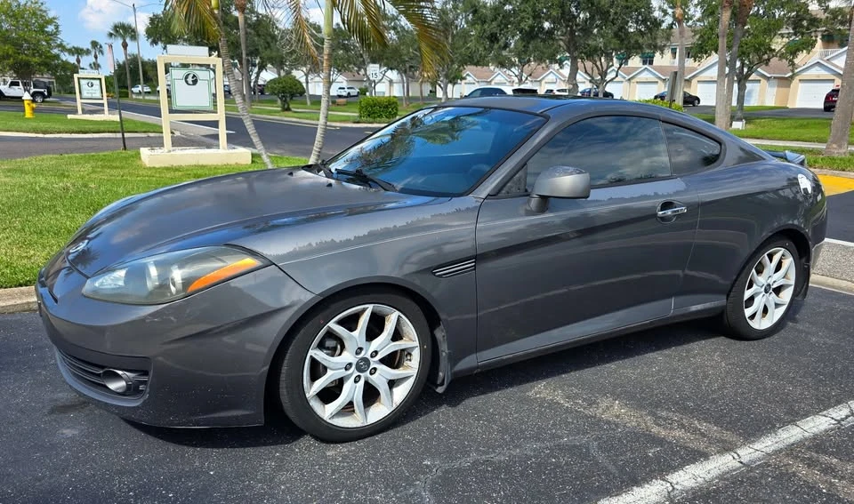 2007 Hyundai Tiburon - Image 4 of 19