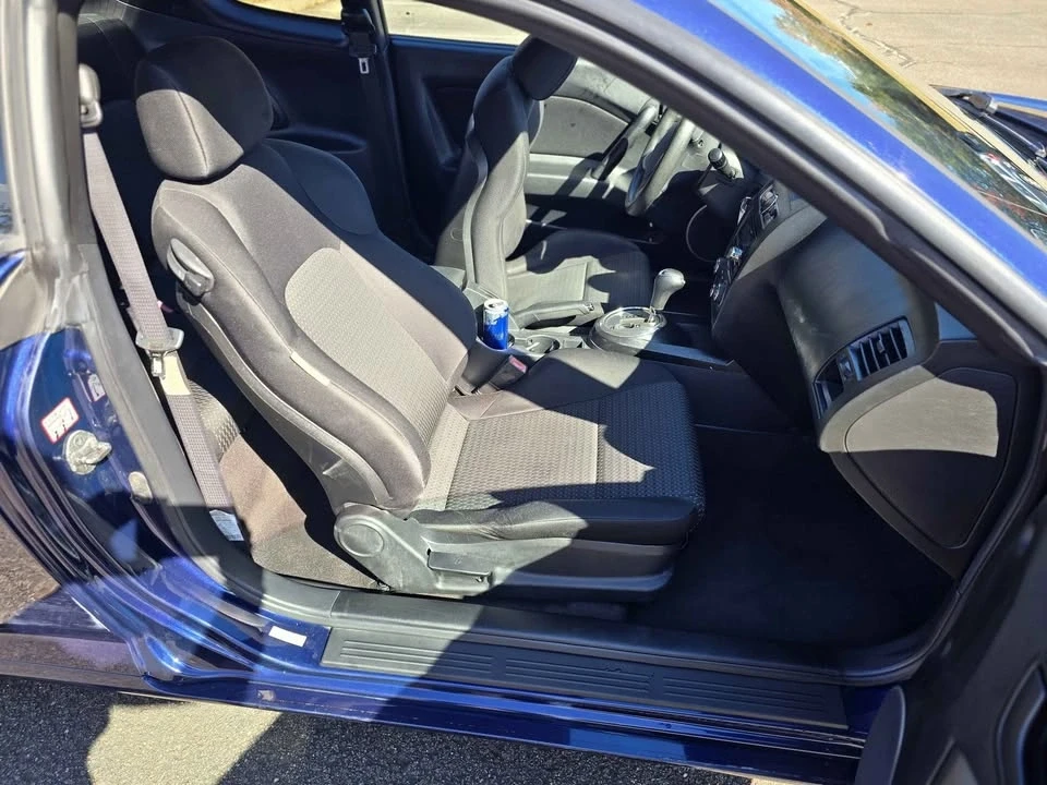 2007 Hyundai Tiburon - Image 12 of 15