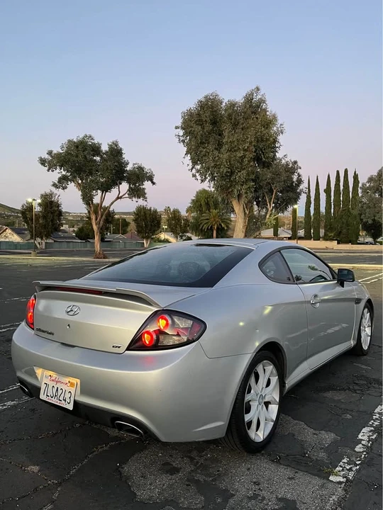 2007 Hyundai Tiburon - Image 4 of 16