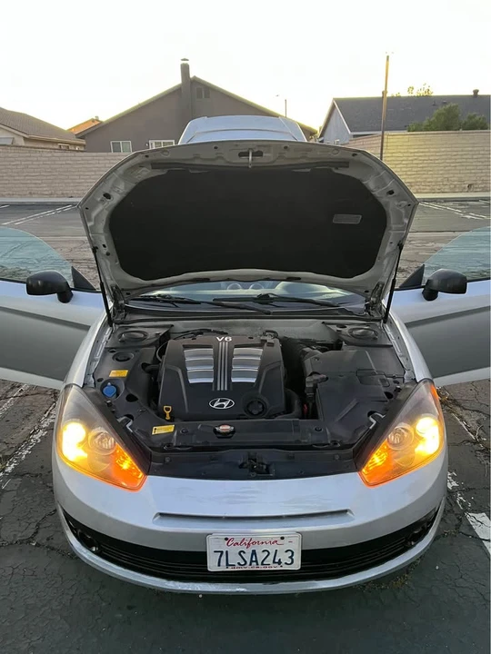 2007 Hyundai Tiburon - Image 6 of 16