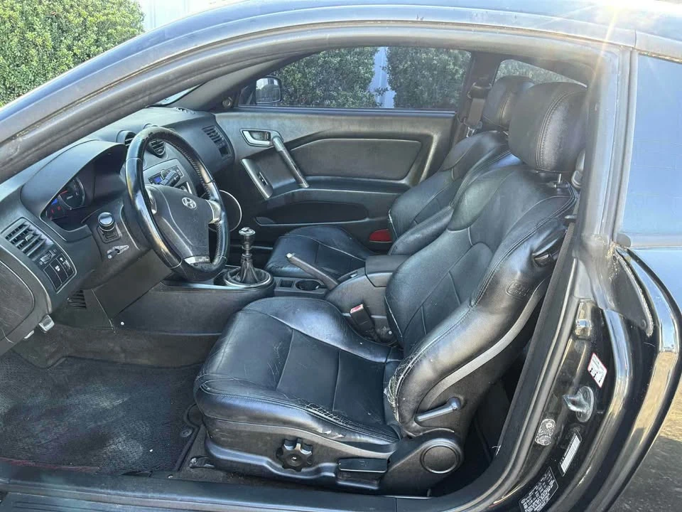 2007 Hyundai Tiburon - Image 6 of 9
