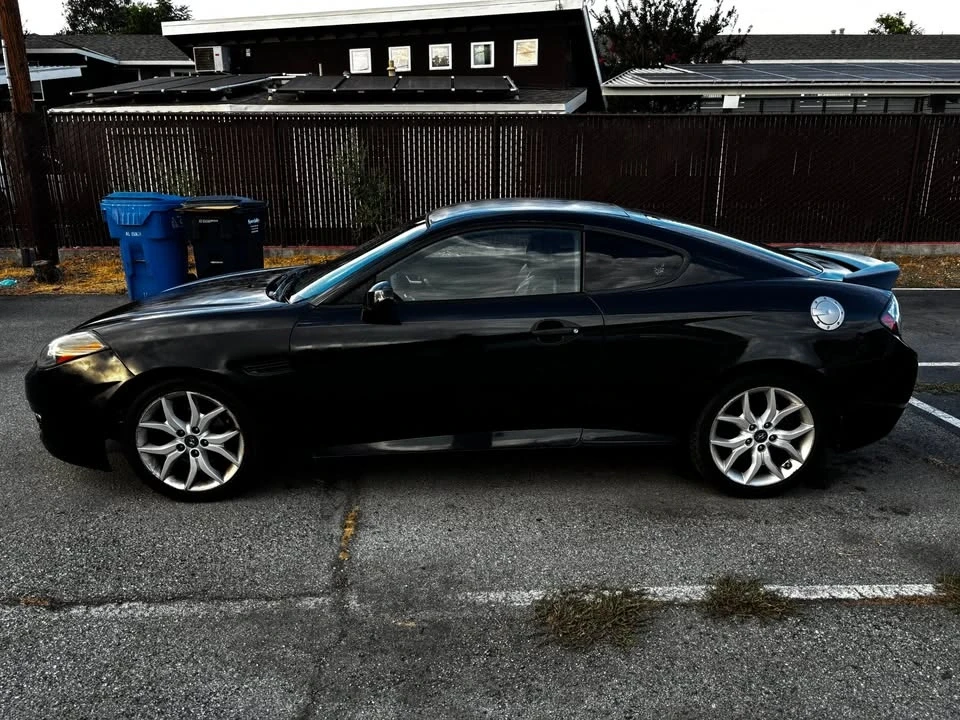 2007 Hyundai Tiburon - Image 2 of 8