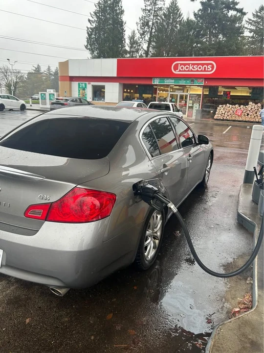 2007 Infiniti G35 4th Gen - Image 3 of 8