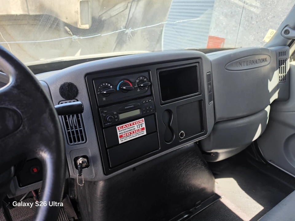 2007 International Harvester XT - Image 10 of 20
