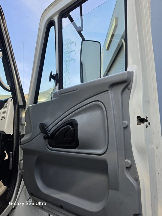 2007 International Harvester XT - Image 12 of 20