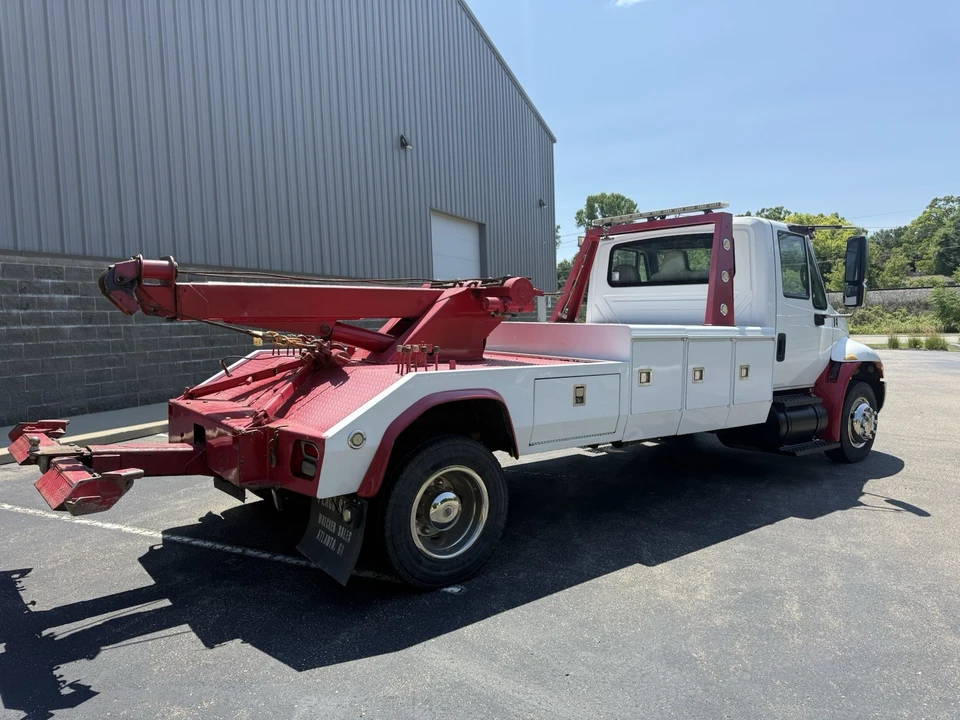 2007 International Harvester XT - Image 3 of 11